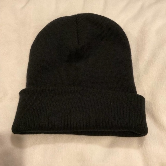 WeedMD Toque/Hat - Picture 2 of 3